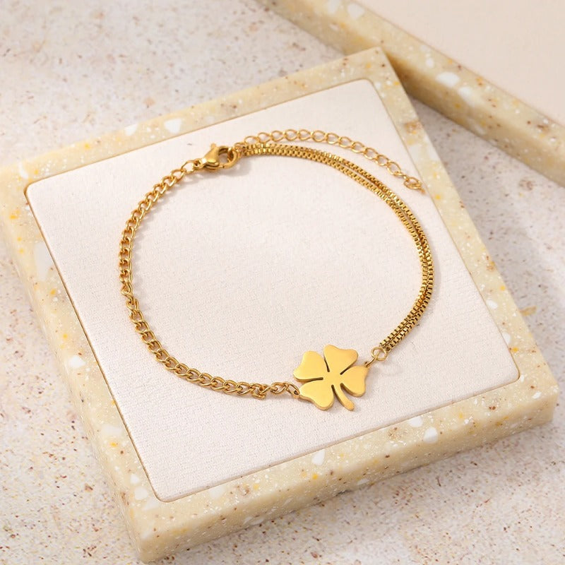 Bracelets for Women  Bracelets Classic Lucky Clovers Pendant Hip Hop Jewelry