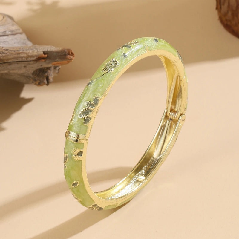 Vintage Gold Bracelets for Women Small Flower Elegant Jewelry