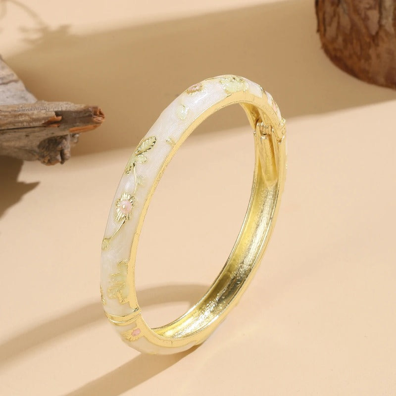 Vintage Gold Bracelets for Women Small Flower Elegant Jewelry