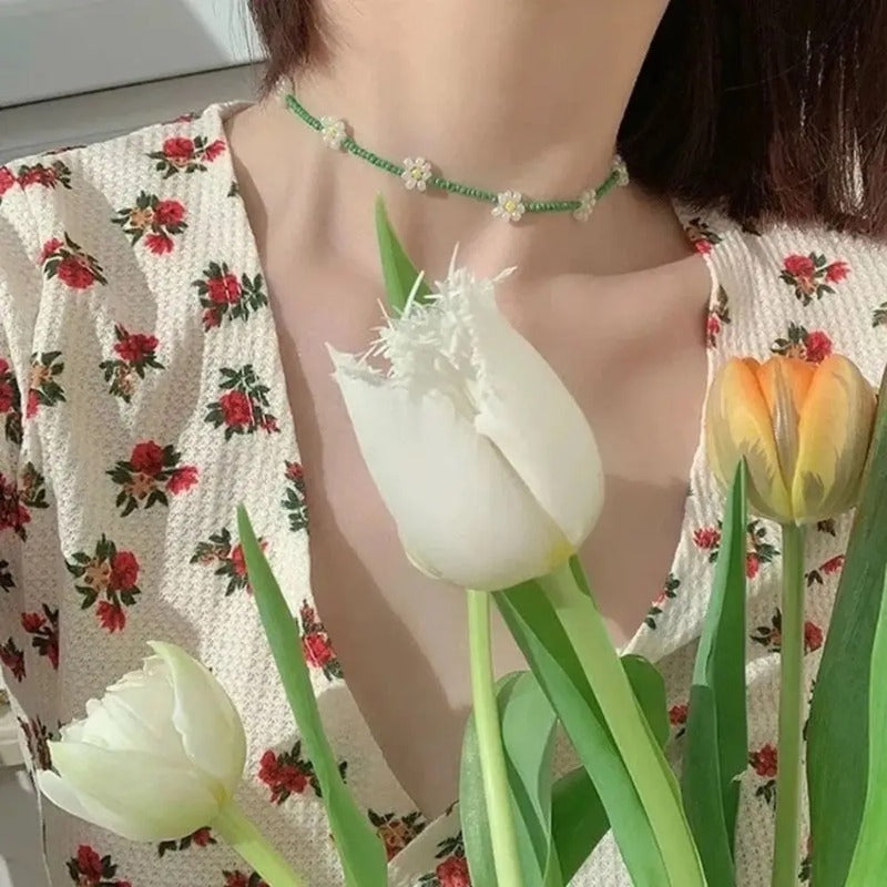 Bohemia Necklace for Women Fashion Short Daisy Jewelry Gift Flowers Choker