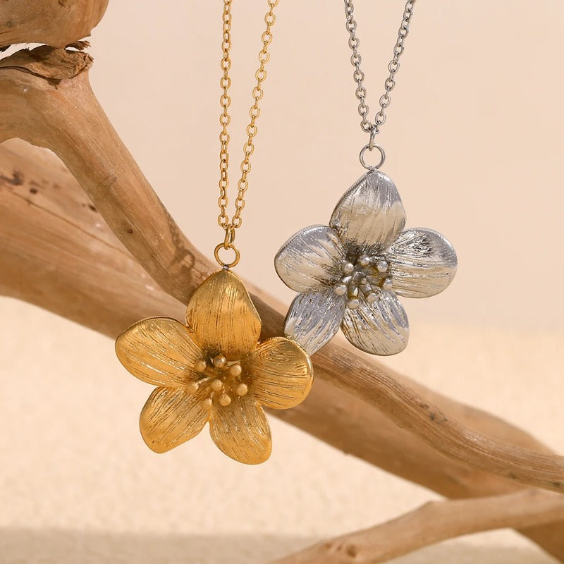 Gold Necklace for Women Flower Pendant Necklace 18K Gold Plated  Jewelry
