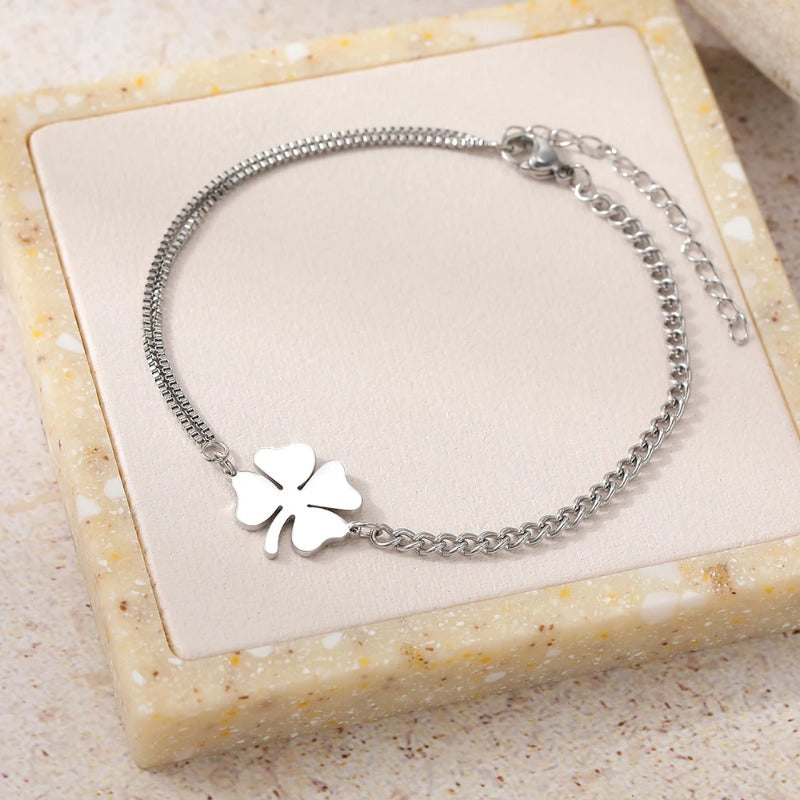 Bracelets for Women  Bracelets Classic Lucky Clovers Pendant Hip Hop Jewelry
