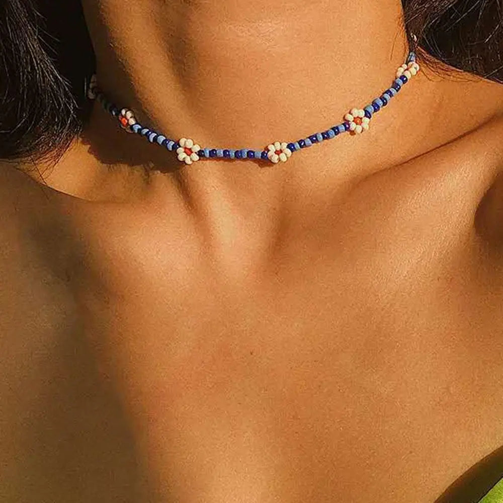 Bohemia Necklace for Women Fashion Short Daisy Jewelry Gift Flowers Choker