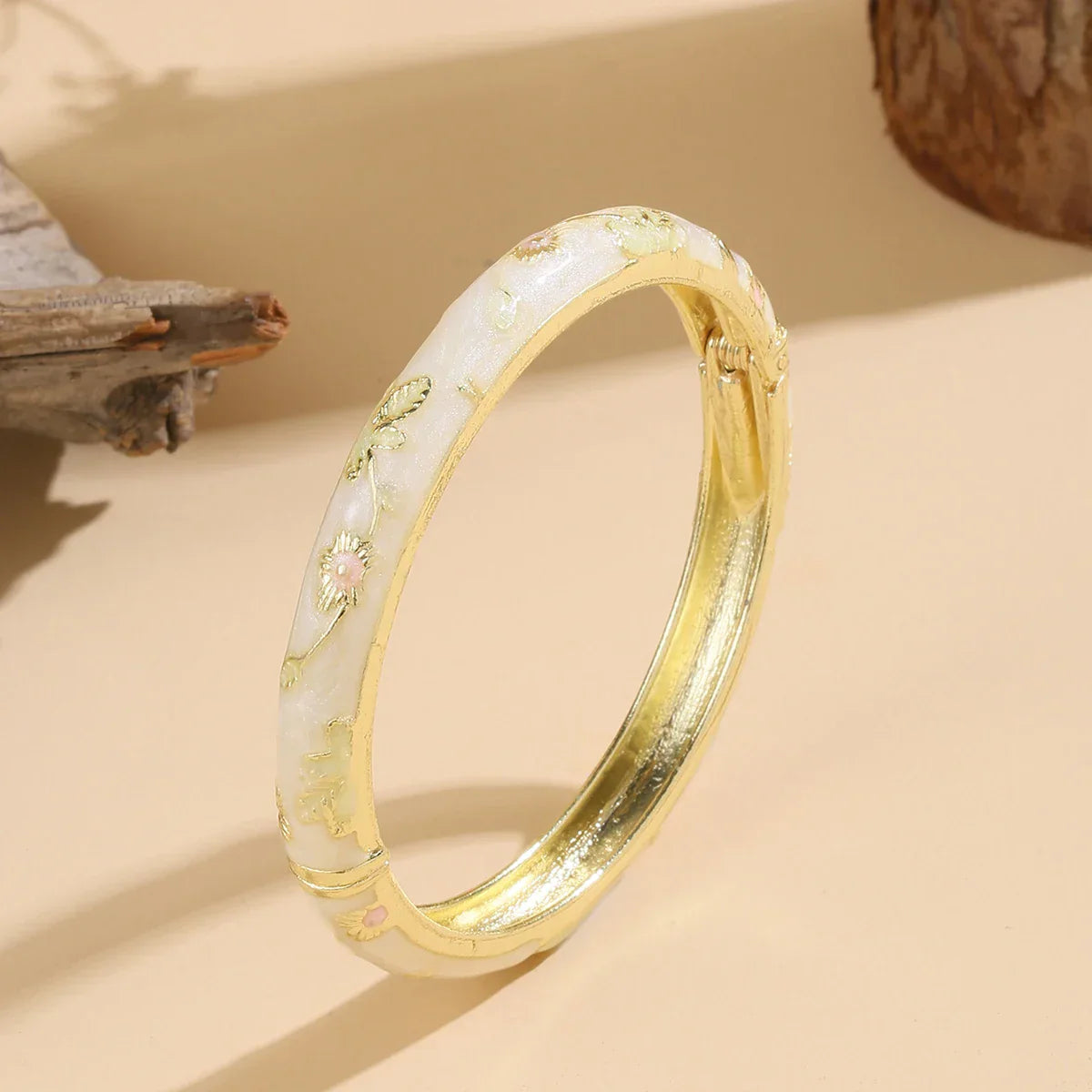 Vintage Gold Bracelets for Women Small Flower Elegant Jewelry