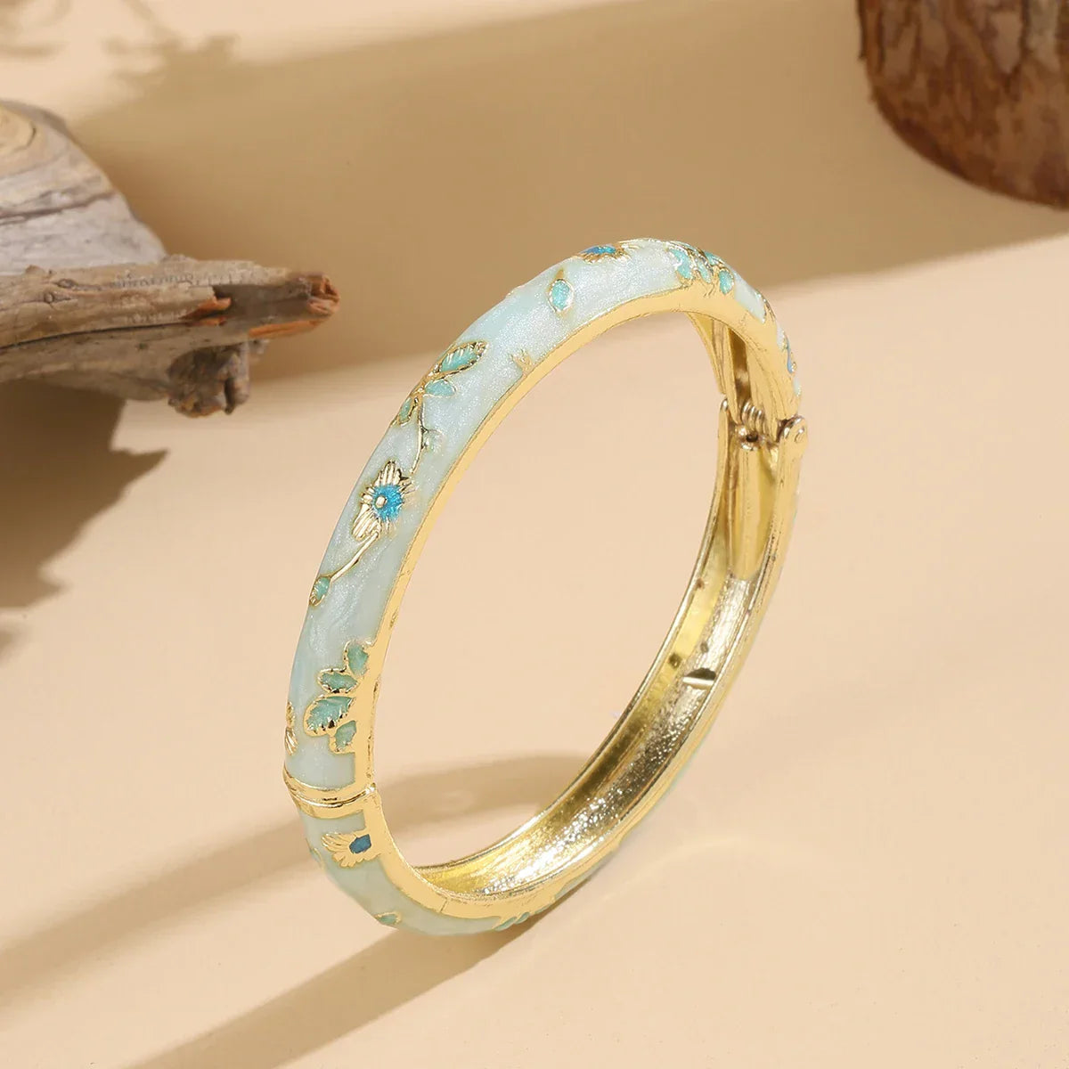 Vintage Gold Bracelets for Women Small Flower Elegant Jewelry